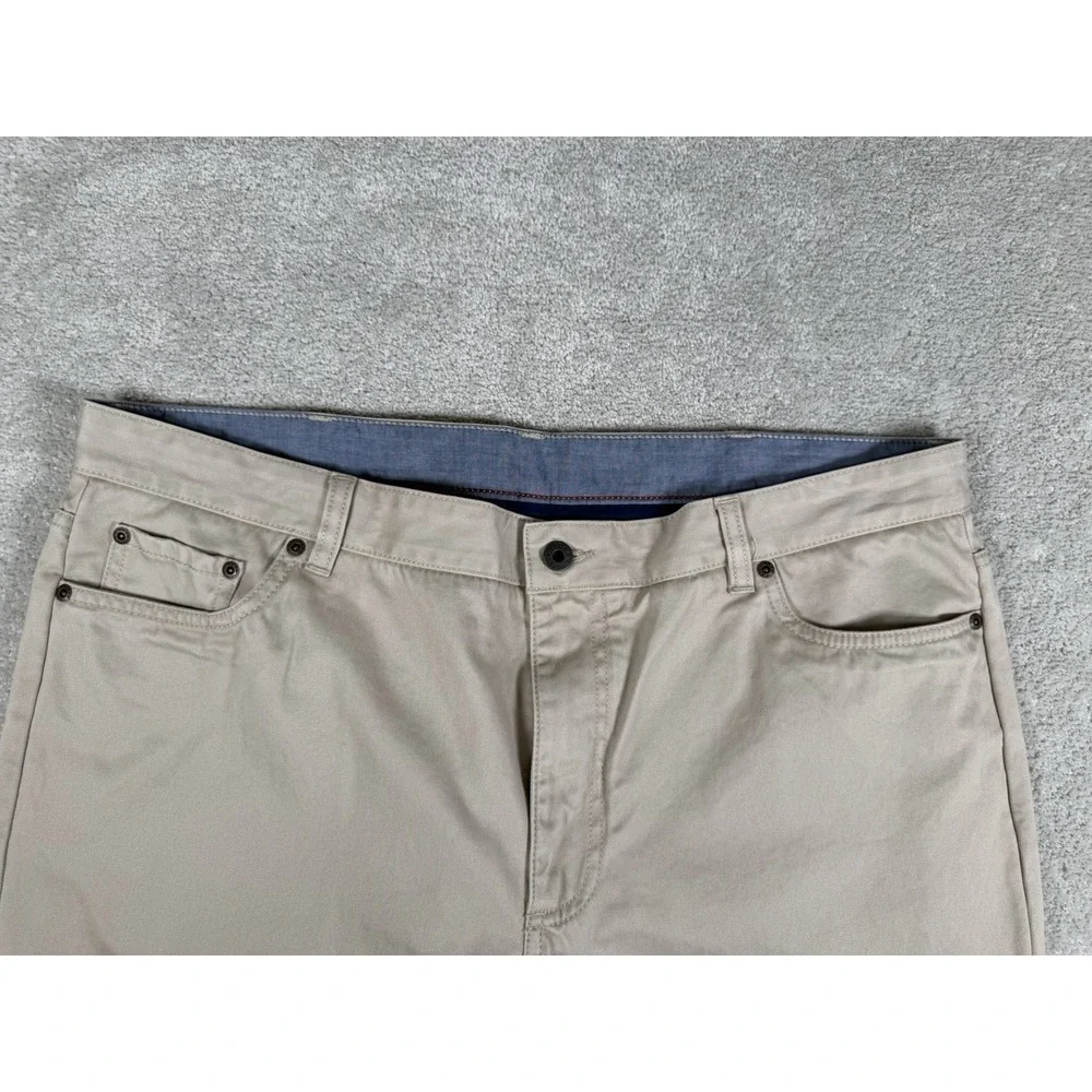 LL Bean Men's Beige Khakis Standard Fit 38x32 ID 500233 Straight‎ Leg Lakewashed